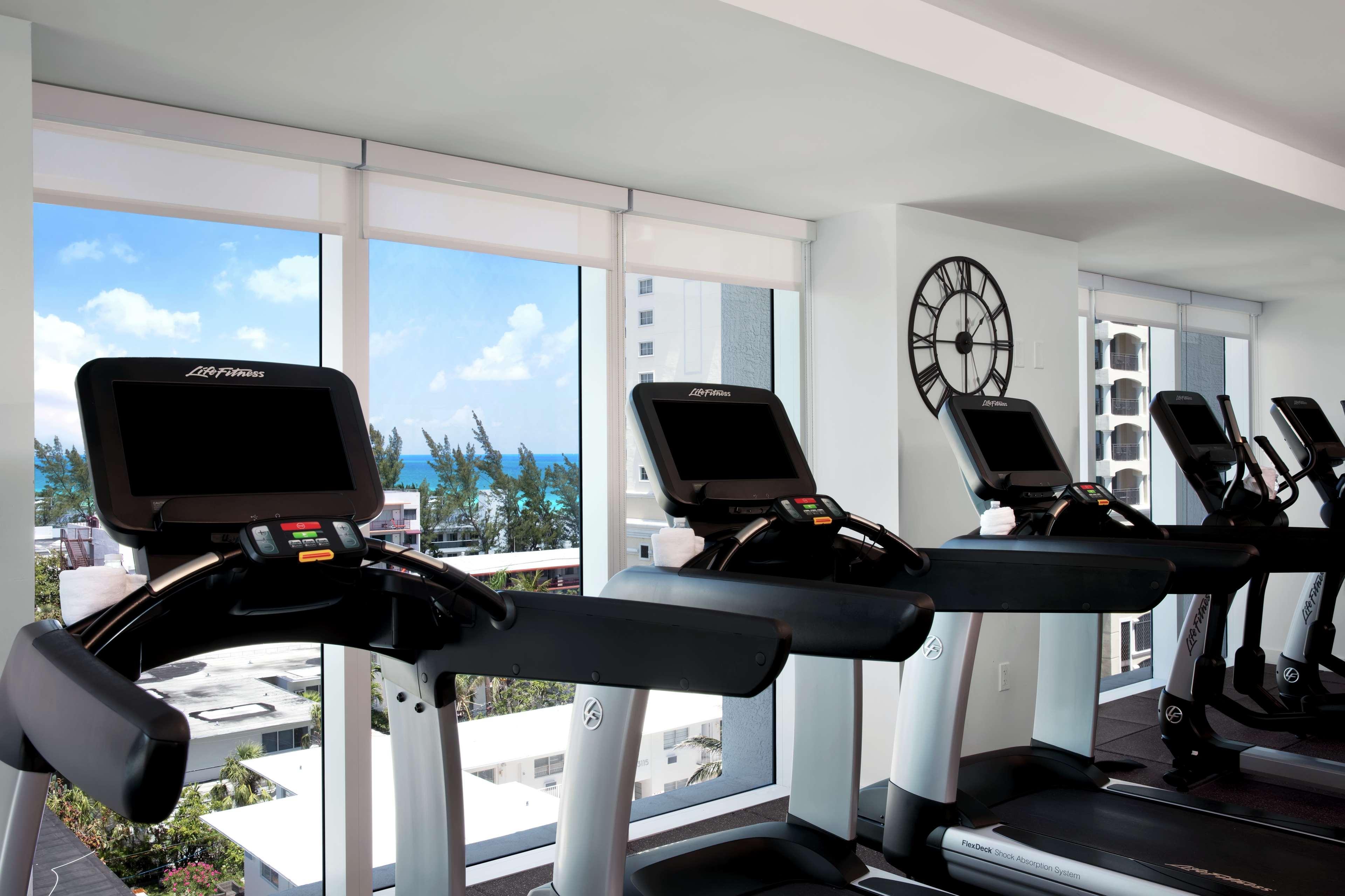 Отель Conrad Fort Lauderdale Beach Экстерьер фото