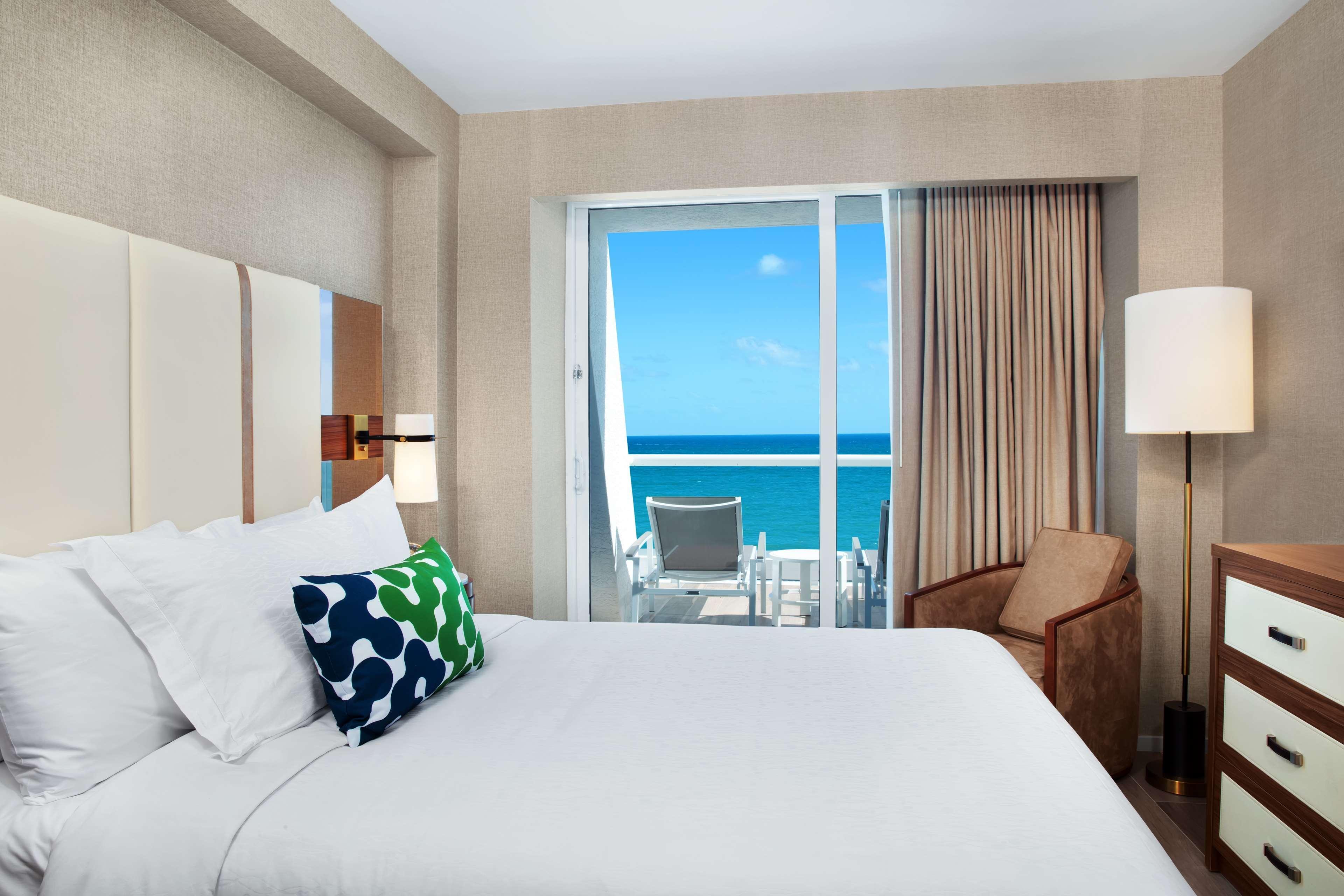 Отель Conrad Fort Lauderdale Beach Экстерьер фото