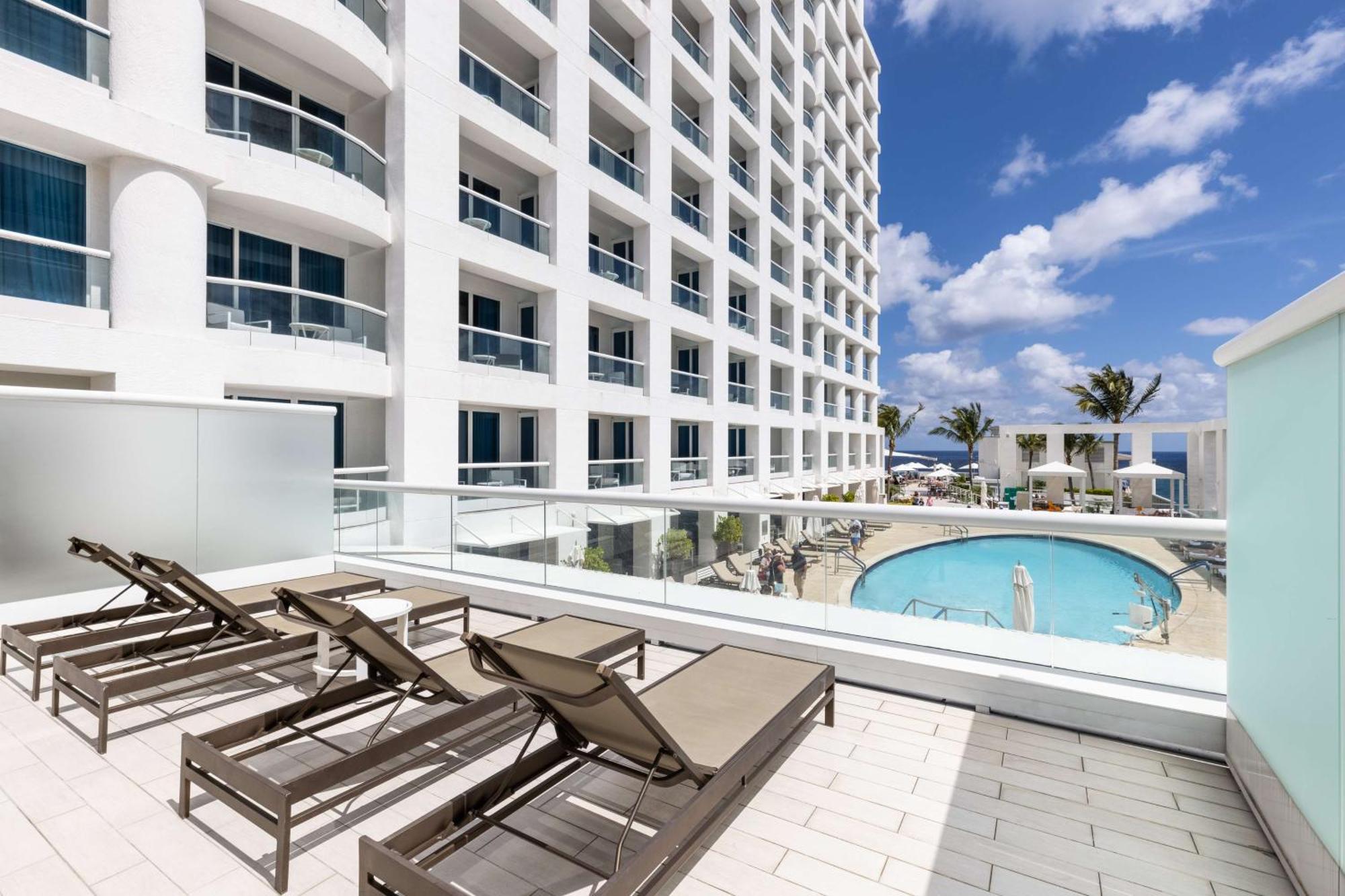 Отель Conrad Fort Lauderdale Beach Экстерьер фото